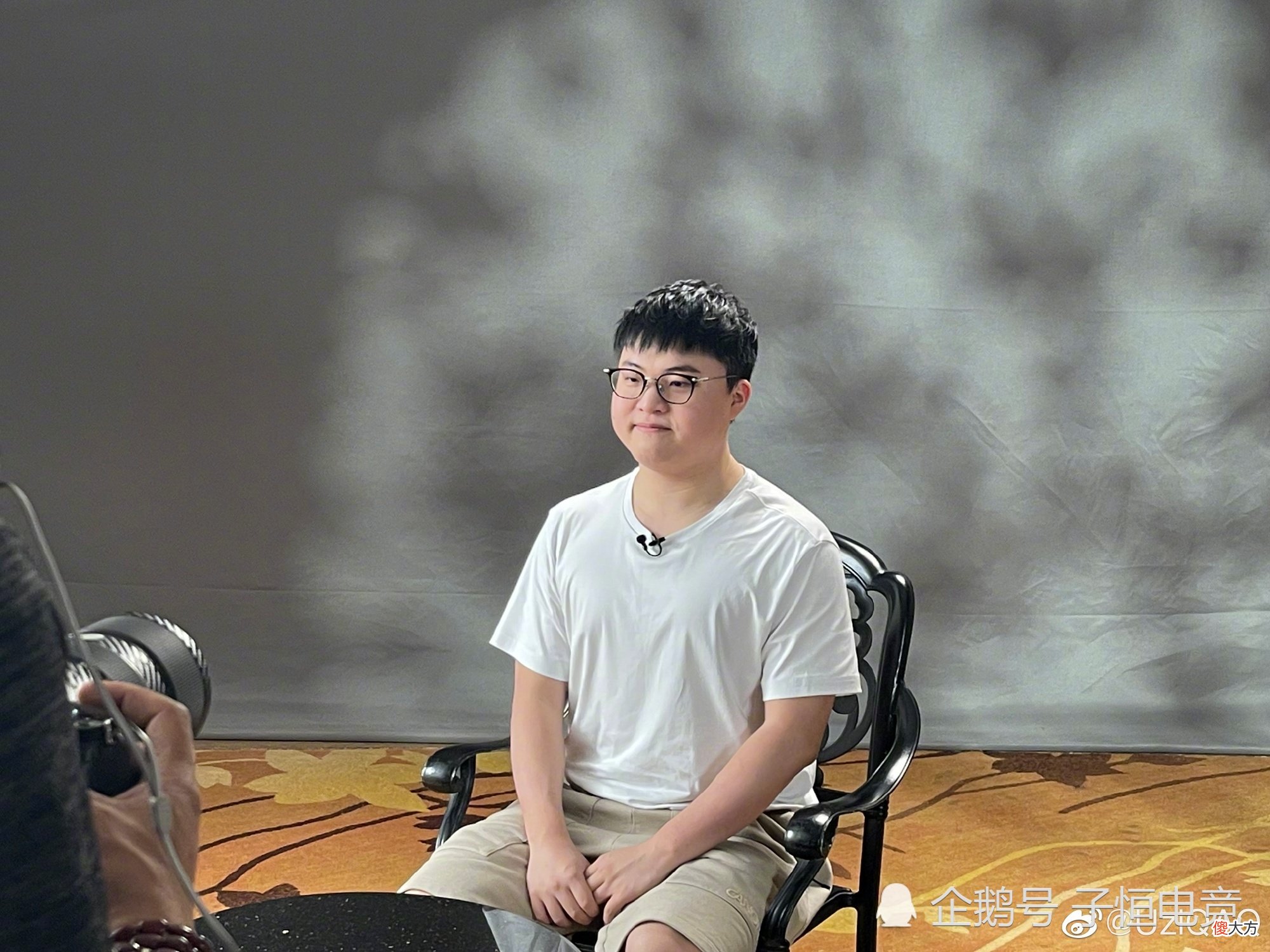 【游戏迷】退役之后准备开公司当老板了，UZI和范丞丞成立电子竞技俱乐部UFG