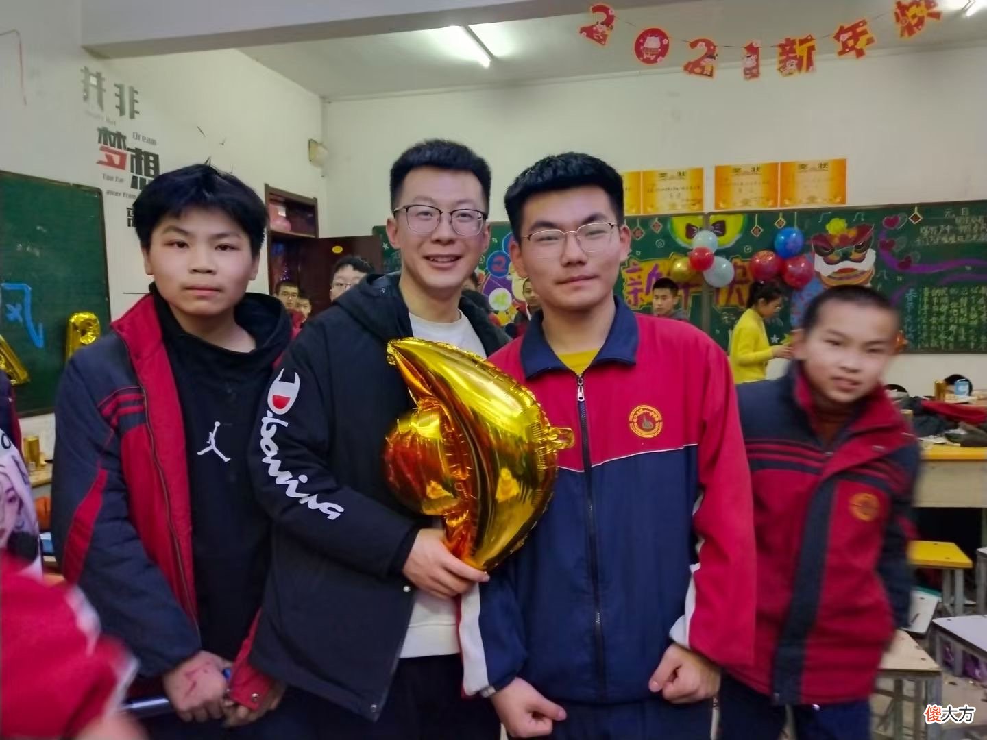 无业博士偷菜被抓：尤其是高学历人才，更应该把知识转成财富！