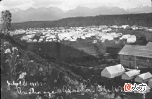 【爱历史】美国阿拉斯加州的首府，为什么建在交通不便的“飞地”？