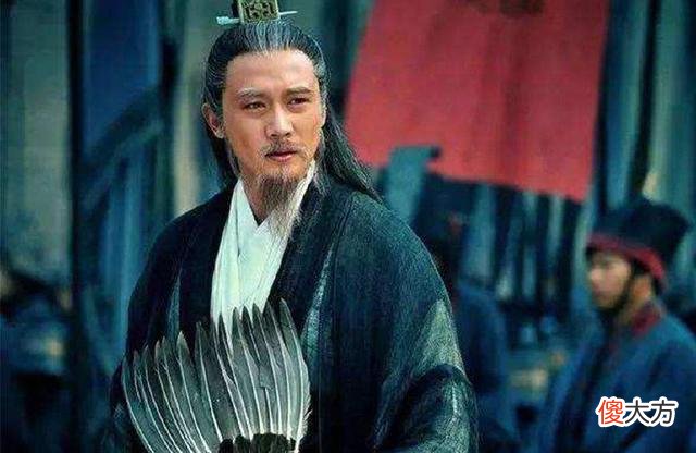 【历史故事】孔明火烧30万魏军面无惧色，为何火烧藤甲兵时却说“必损阳寿”？