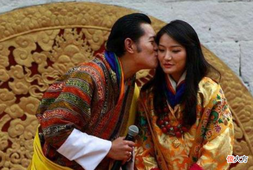 【历史故事】42年前，不丹老国王娶了“仇家”4个亲姐妹为妻，婚后一碗水端平