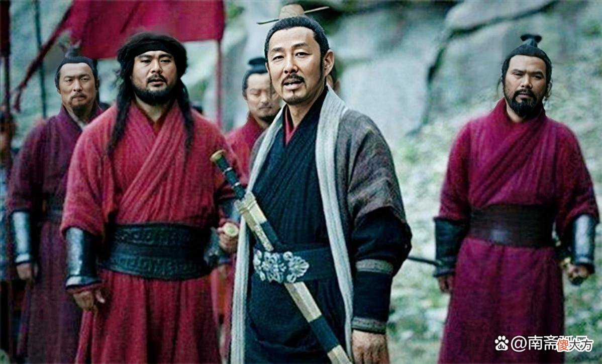 【爱历史】刘家人给一上联：“刘邦刘备刘德华”，周家出下联，实在太精彩了