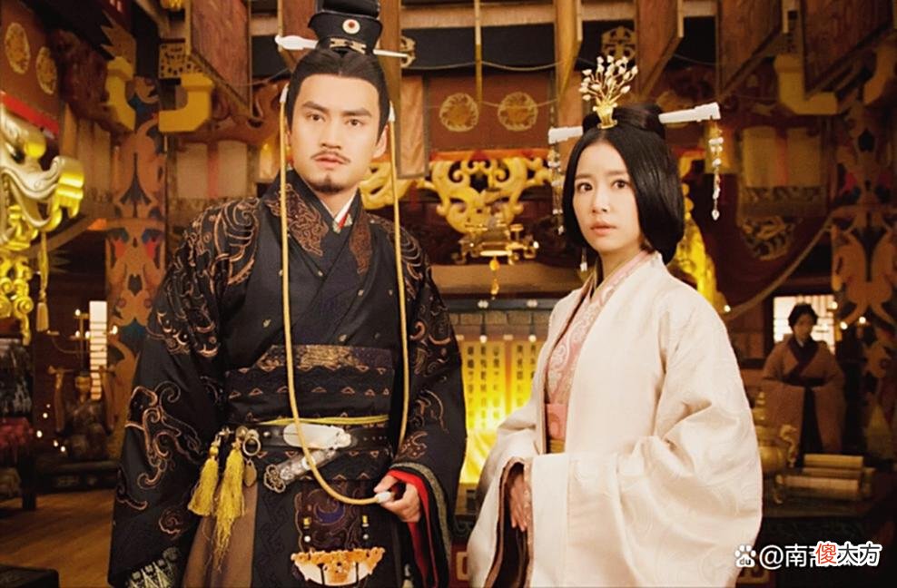 【爱历史】刘家人给一上联：“刘邦刘备刘德华”，周家出下联，实在太精彩了