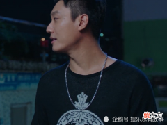【游戏世界】穿越火线：钢镚战队重聚，为什么少了安蓝，原因男生都懂