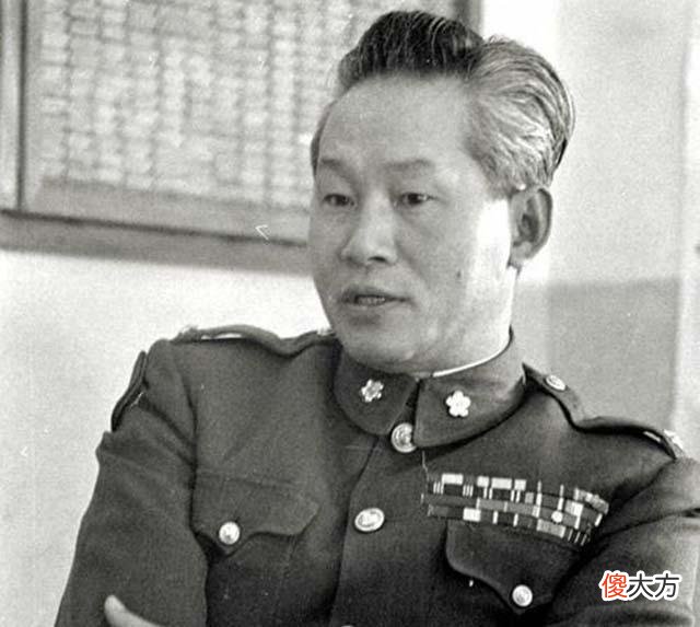 【历史故事】抗战名将歼敌3万多，原配不孕求他纳妾，结果生下4个科学家