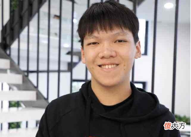 【游戏世界】S10全球总决赛：SN这样做，可以将DWG按在地上摩擦