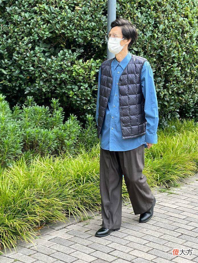 【时尚一点】刘晓庆的蕾丝白裙，简简单单的百搭性真足够强