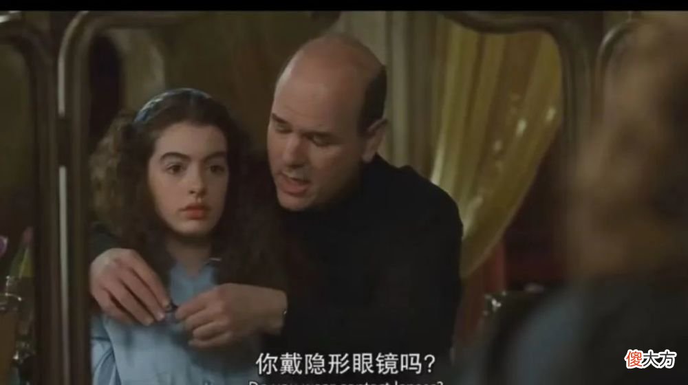 【就爱时尚】41岁安妮·海瑟薇健身照曝光，网友：长大了怎么不老啊