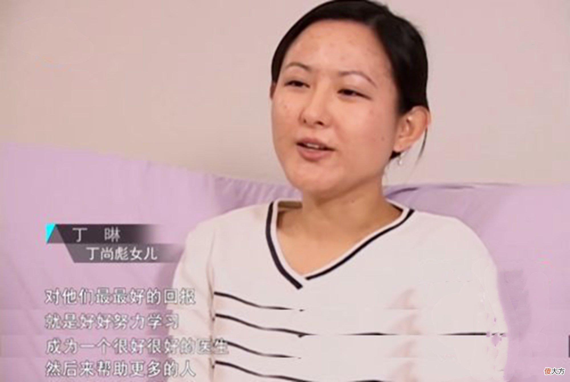 有种父母叫“含泪活着”,用十几年的奋斗,帮女儿跨越阶层,值吗