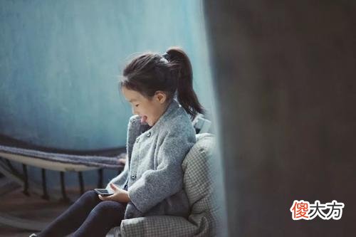 儿子被劝休学，母亲才知后悔！孩子有这3个特征，预示教育有偏差