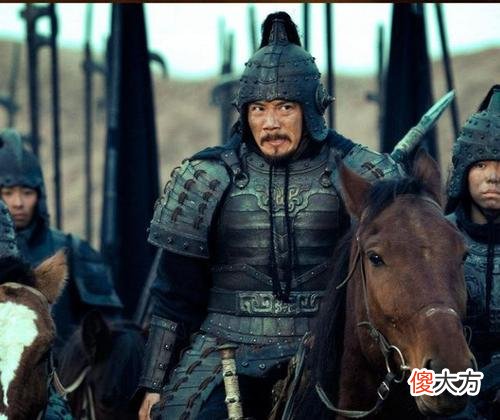 【历史故事】别被《三国演义》骗了，给关羽“刮骨疗毒”的医生不可能是华佗