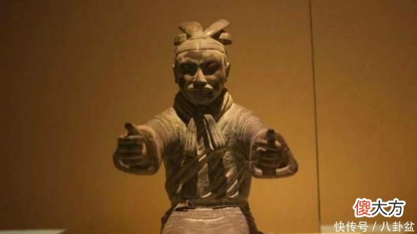 三峡工程特大发现: 专家挖掘出1怪物, 7000年前特异人种重见天日