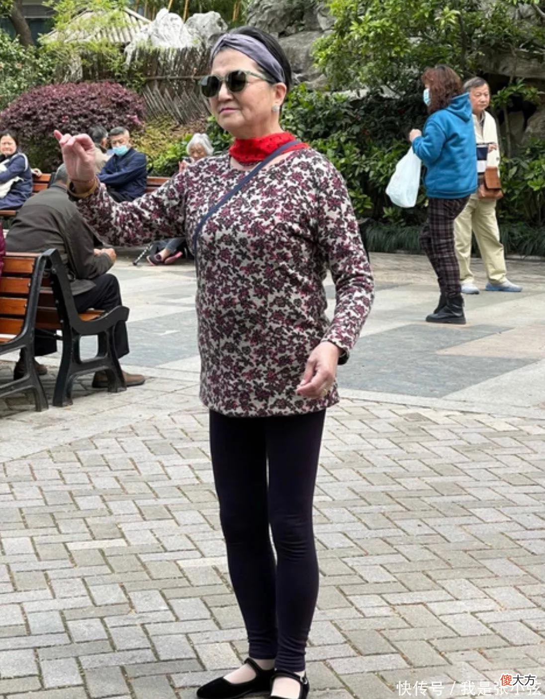 【时尚一点】等我老了，才不要穿这4种俗气“老年装”，穿另外3种做个洋气阿姨