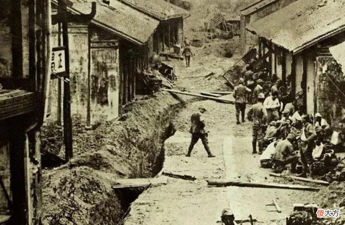【爱历史】二战日本女性多疯狂？妻子自杀让丈夫打仗，丈夫下令杀我国3000人
