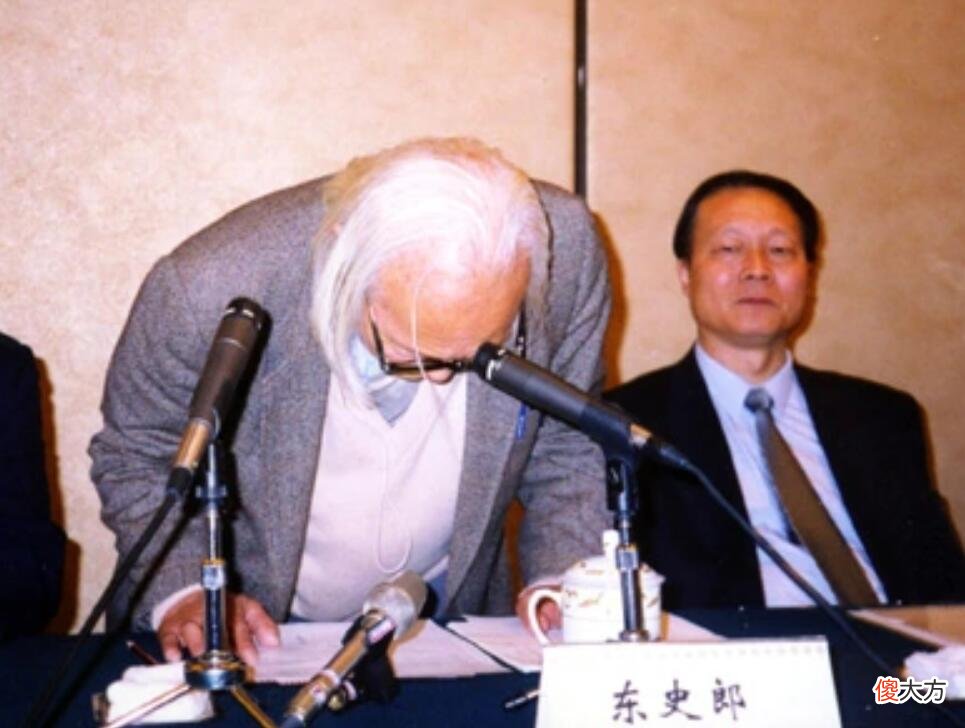 【爱历史】二战日本女性多疯狂？妻子自杀让丈夫打仗，丈夫下令杀我国3000人
