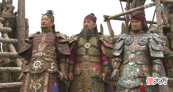 【历史故事】皇帝听闻功臣手上长出“龙鳞”,立即将其斩首,一年后追悔莫及
