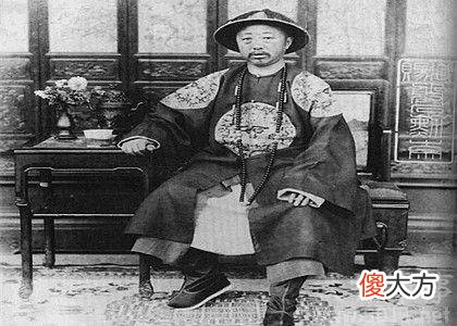 【爱历史】光绪皇帝出生时，醇亲王奕譞用蜡煤做了一件事，结果令人疑惑不解