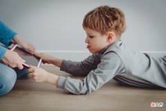 怎样教孩子听话？当家长的，需要学会用孩子的逻辑化解孩子的情绪