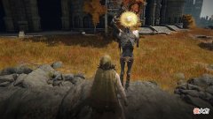 【游戏世界】玩家又挖到秘密《艾尔登法环》的无声金面具角色其实原本有声音的