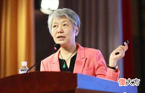 李玫瑾:“低层次”家长才跟孩子讲道理,“高层次”父母都有高招