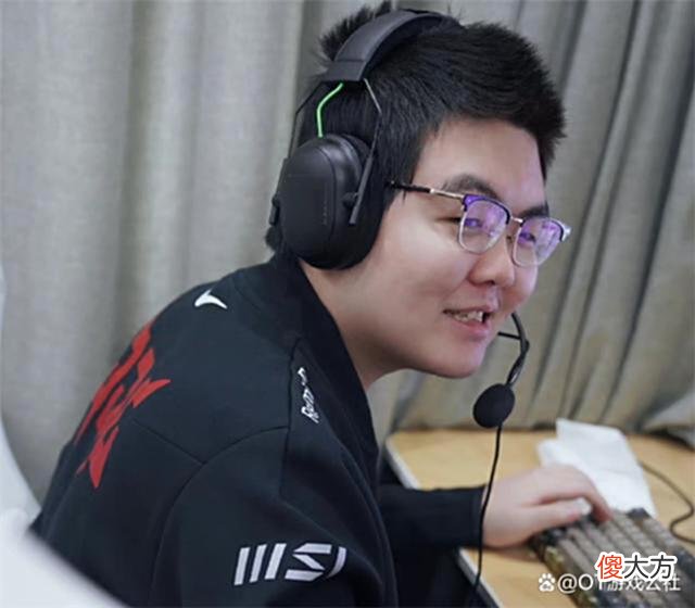 【游戏世界】骆歆还真带冷少参加综艺？369赛前主动下战书，阿乐发7个字迎战