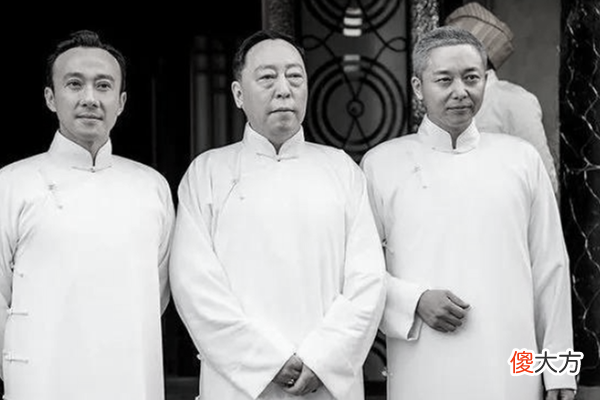 【历史故事】杜月笙本来是个小混混，和黄金荣地位悬殊，为何后来能和后者并称