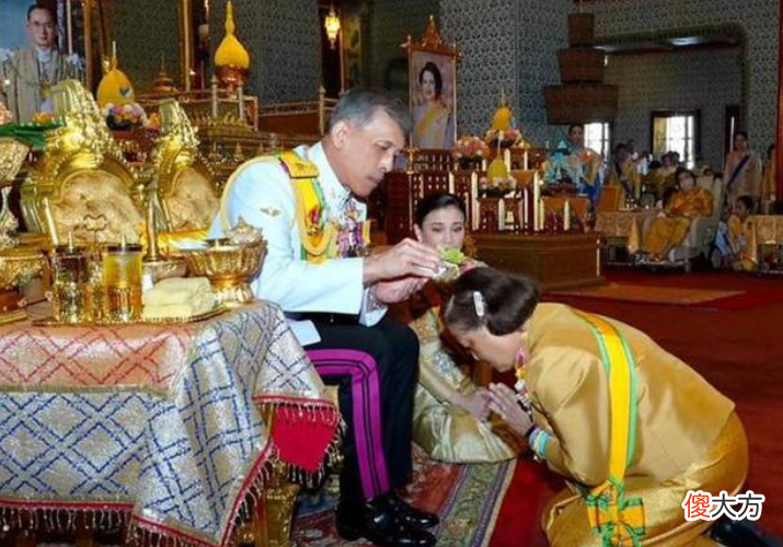 【历史故事】66岁诗琳通现身北京，光腿穿裙子，为王室辛苦43年成全泰王的风流