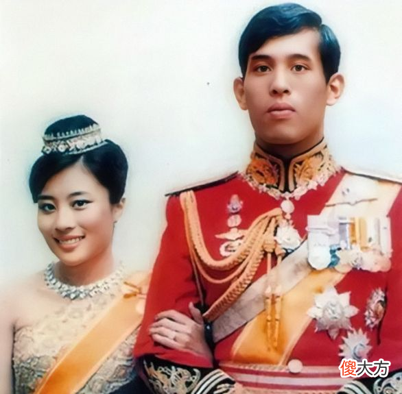 【历史故事】66岁诗琳通现身北京，光腿穿裙子，为王室辛苦43年成全泰王的风流