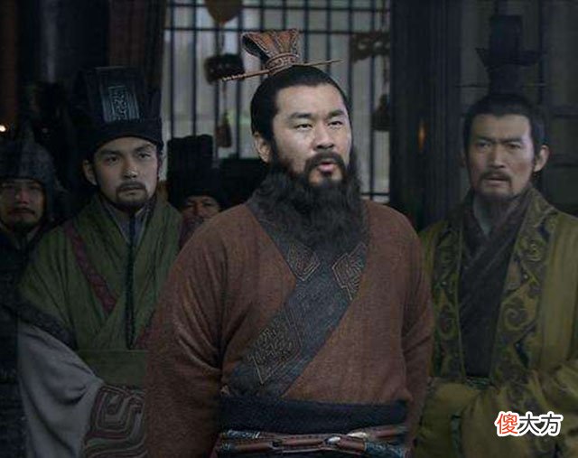 【爱历史】曹操掌控着献帝刘协为了啥：其实就是抢占了道德的制高点