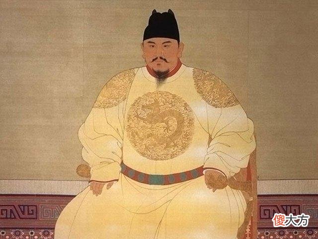 【历史故事】明明长的周正端庄，却偏要变得其貌不扬，朱元璋为何会有两幅模样