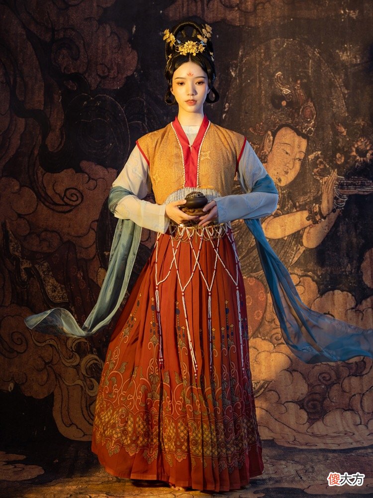 【历史故事】中国汉服｜每个朝代的经典样式，你最喜欢哪个时期的汉服？