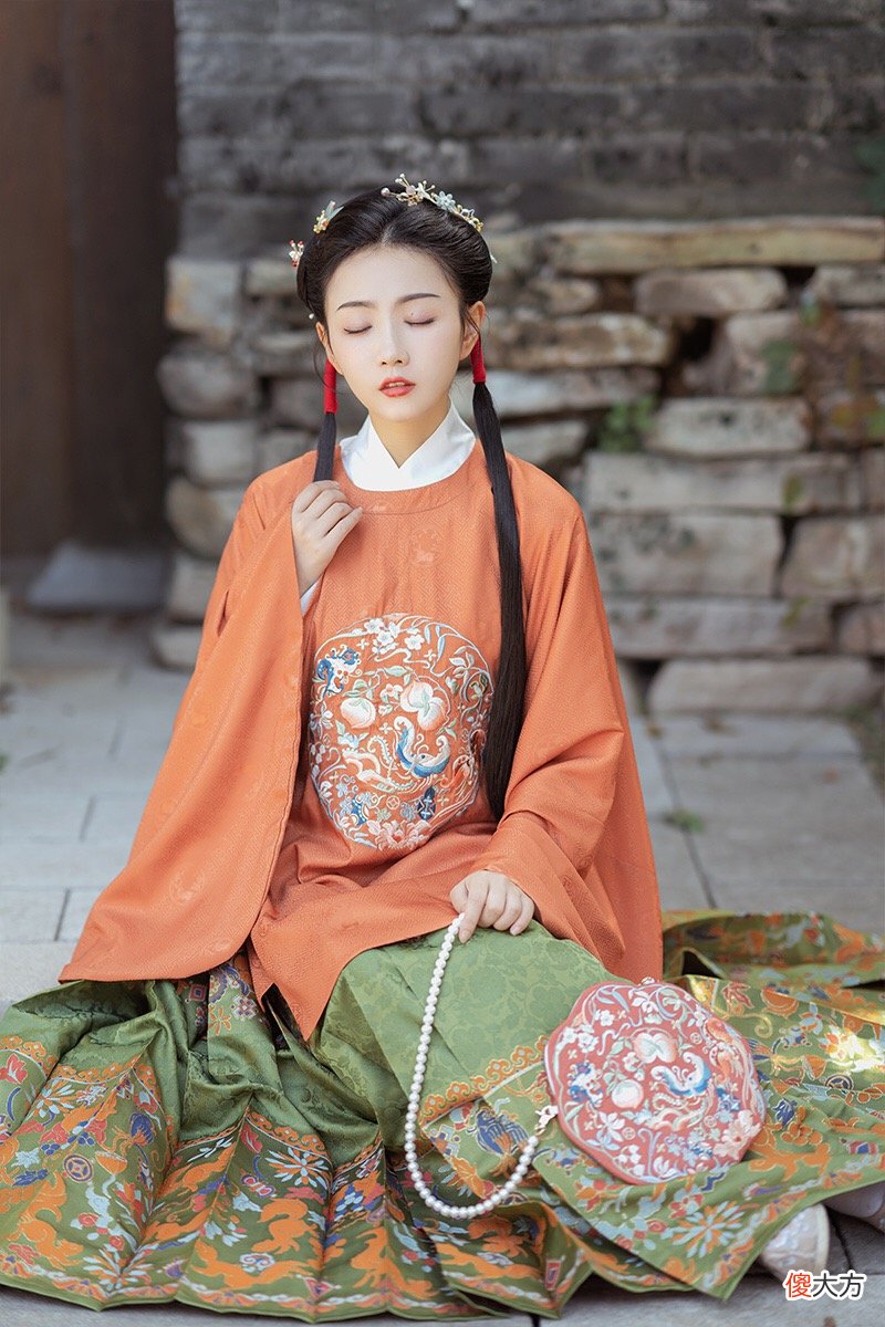 【历史故事】中国汉服｜每个朝代的经典样式，你最喜欢哪个时期的汉服？