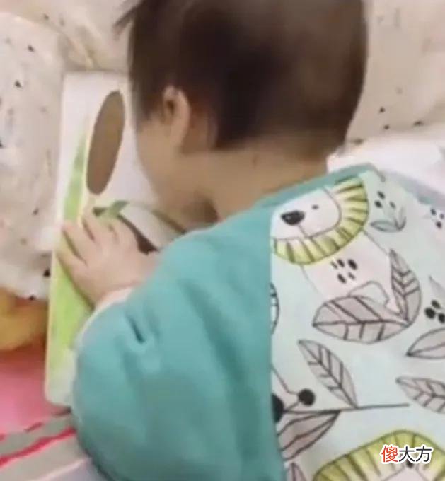 绘本，到底要不要指着读？4个年龄阶段，不同的阅读方法，孩子收获更多