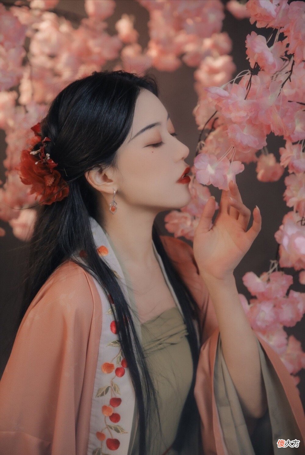 这些原因使家长反对“穿汉服”，对于学生，不让穿汉服是对的吗？