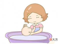 新手爸妈上路，动作虽然不熟练，但是宝妈开心呀