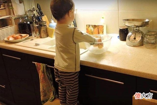 西班牙学校把做家务列入课程：学生做饭、洗衣、打扫卫生成必修课