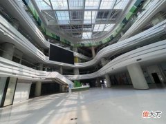 【就爱时尚】一边人去楼空，一边热火朝天……在杭州未来科技城，商业体的悲喜并不相通