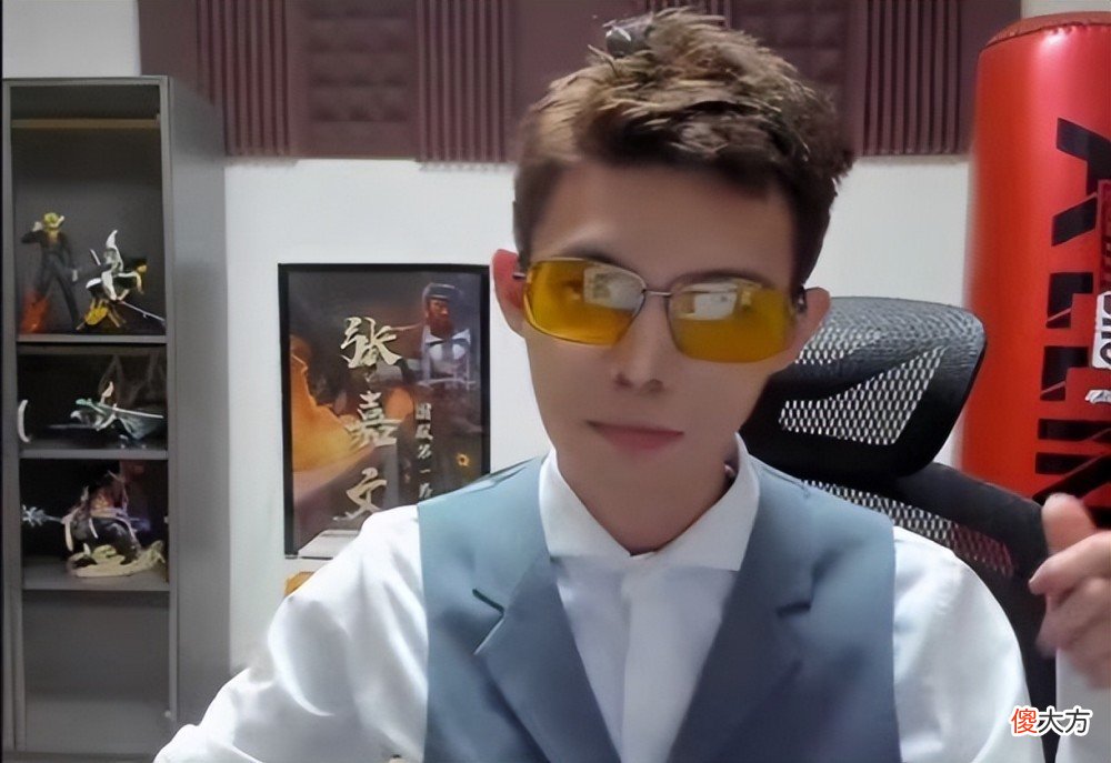 【游戏迷】张嘉文的策划太厉害了,从露手到露脸,老牌主播热度直接拉满