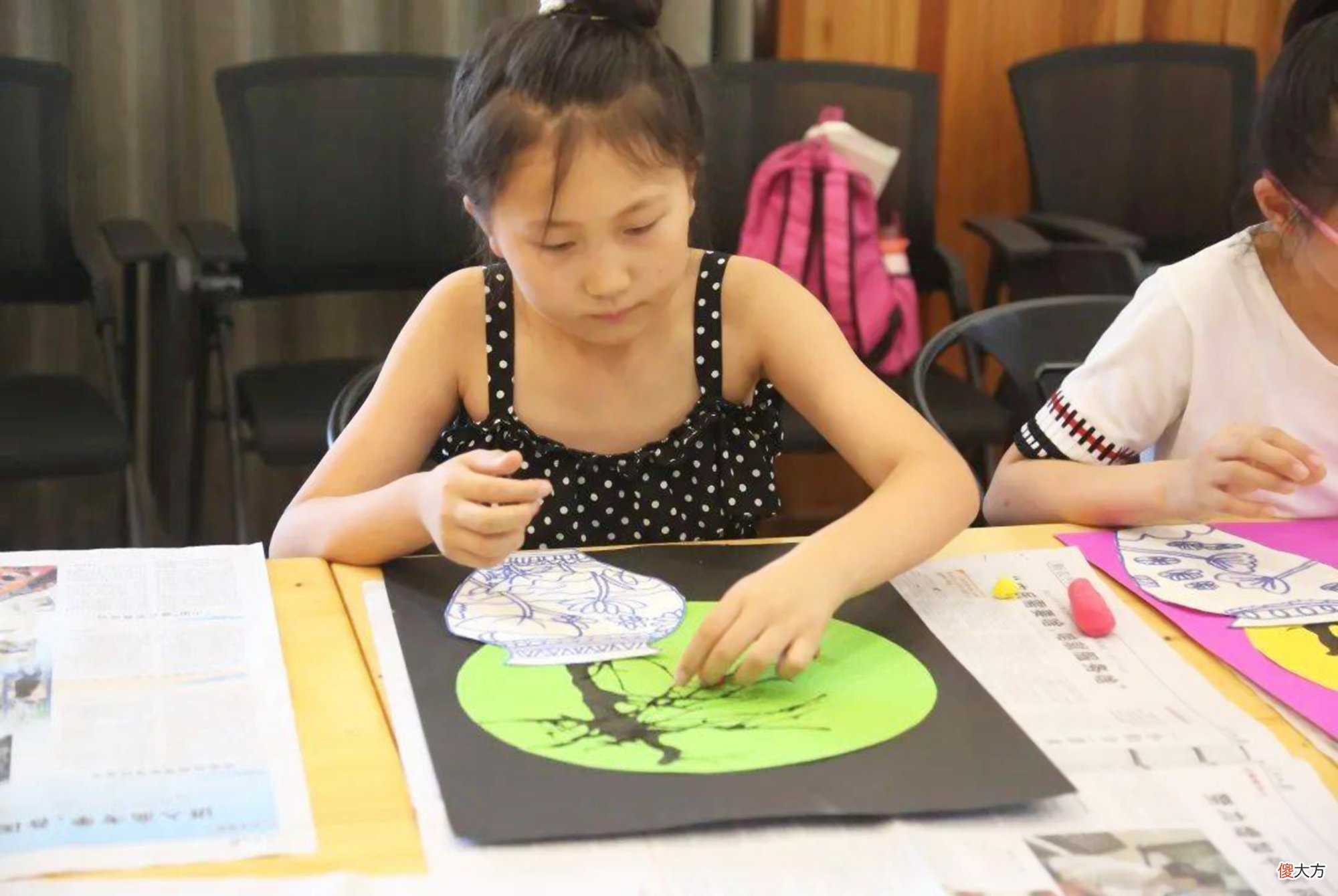 为何小学生中流行“画伤疤”？孩子的心理暗示，父母能理解吗？