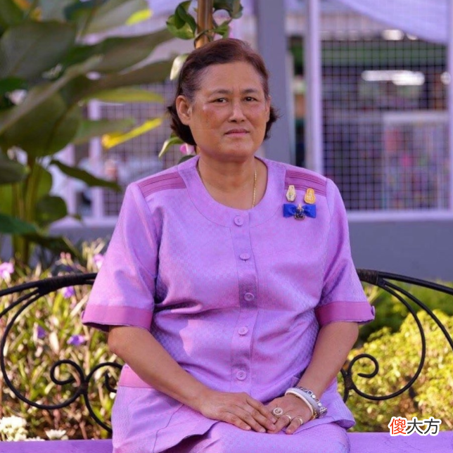 【爱历史】诗琳通为王室奋斗42年，为成全玛哈的多情，一直单身现终得到回报