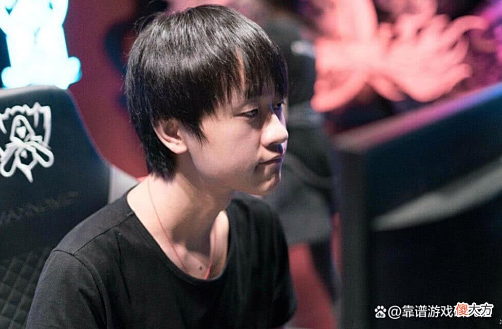 【游戏世界】LOL：RNG恐无缘S12世界赛，魔咒依旧存在，阿水塞纳反向大招是BUG