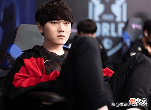 【游戏世界】LOL：RNG恐无缘S12世界赛，魔咒依旧存在，阿水塞纳反向大招是BUG