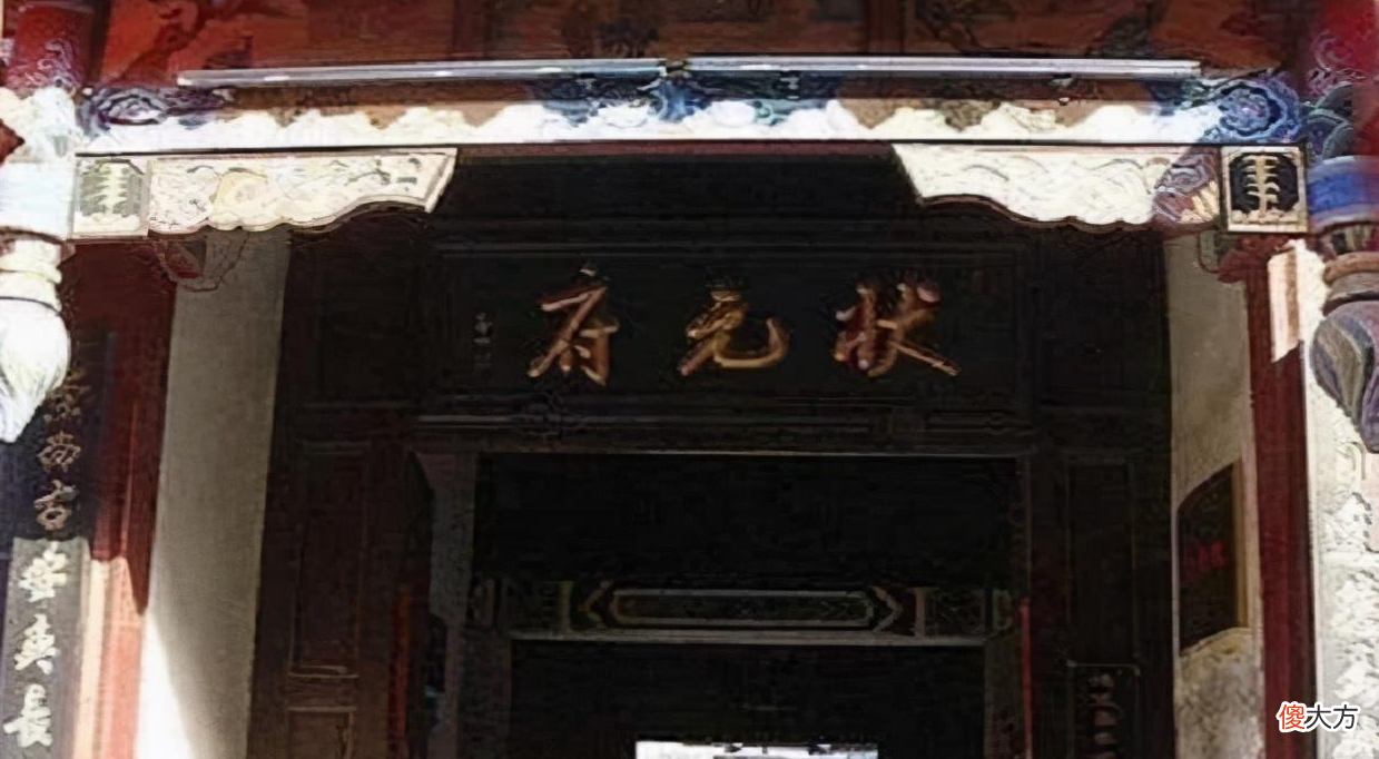【历史故事】他祖上是清朝状元，他是六十年代的大学生，如今他却靠乞讨度日