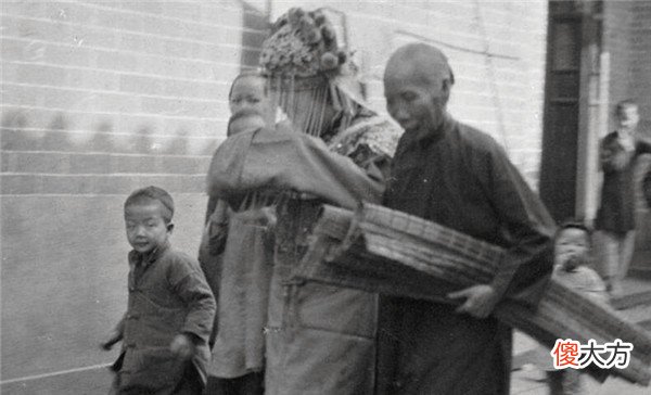 【历史故事】清朝穷人娶不上媳妇，如何去延续香火？他们的办法有违常理