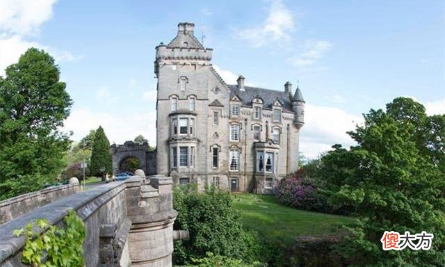 英国神秘的“鬼桥”:600多只狗在此自杀,专家终于抓住了凶手