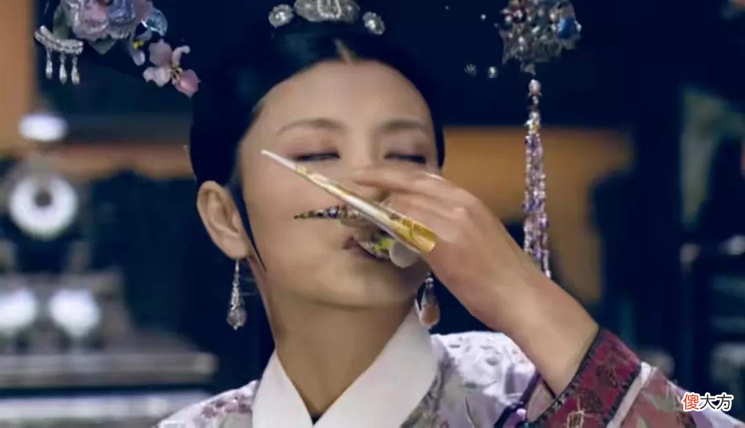 【历史故事】他一生拥有无数个女人，爱情却输得一塌糊涂，不及身边的太监