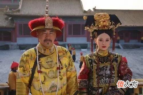 【历史故事】他一生拥有无数个女人，爱情却输得一塌糊涂，不及身边的太监