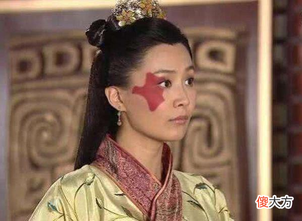 【历史故事】丑女也能祸国殃民？不是皇帝多爱这位皇后，单纯因为皇帝脑子不好