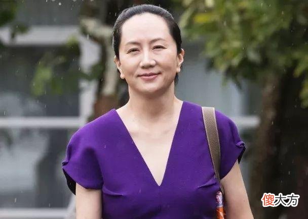 姐姐情况紧急，妹妹热搜第一出道，为什么子女关系总是让父母失望