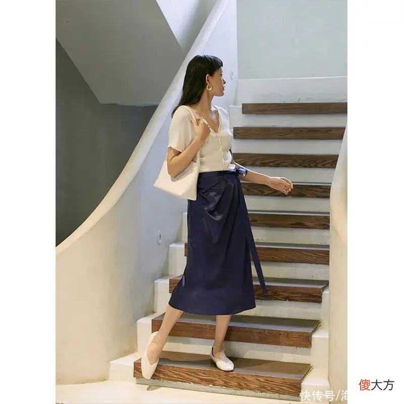 【时尚一点】教你美 | 厚底鞋Hold不住？或许芭蕾舞单鞋才是你的梦中情鞋